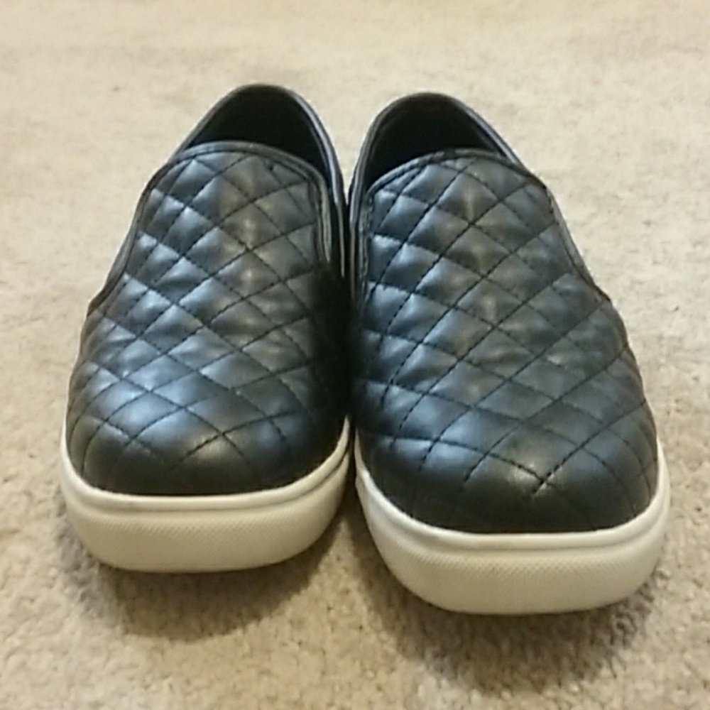 very good cond SO sneakers